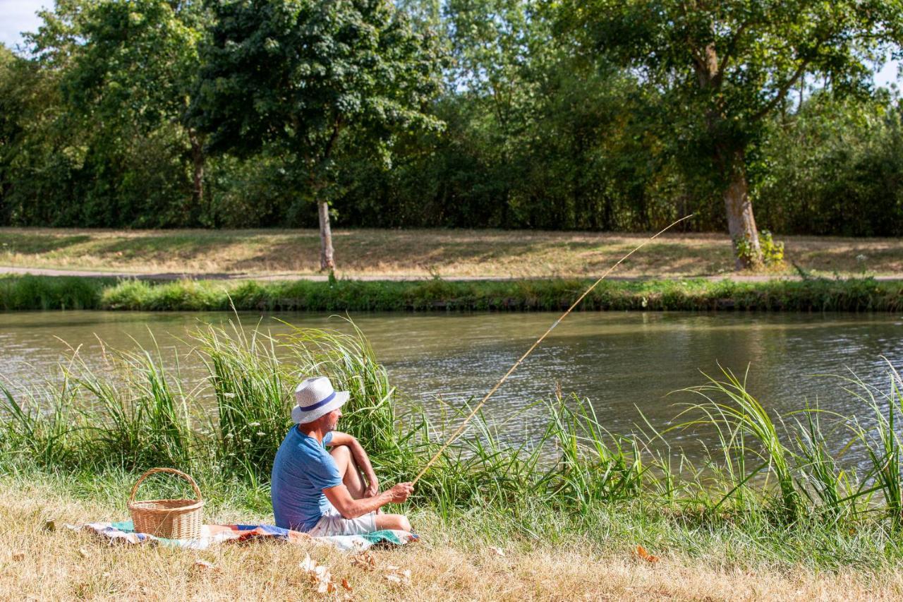 Camping De Nevers Exterior foto